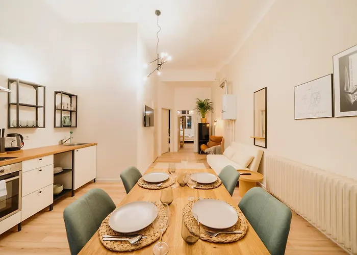 2 Bedroom-urbanapartment-berlin شقة *